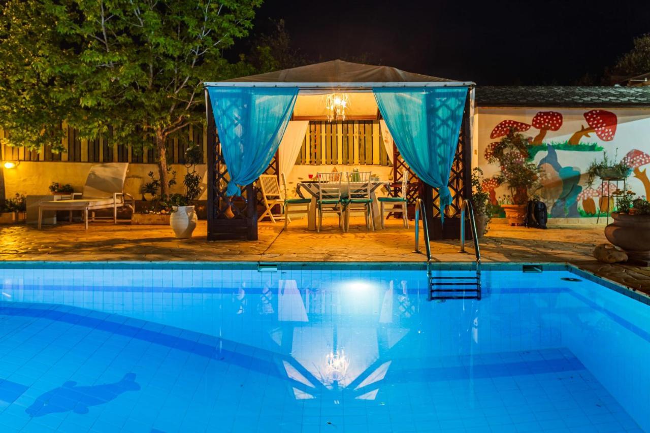 Villa Beachfront Luxury Villa-private Pool,garden Heaven Kyparissia