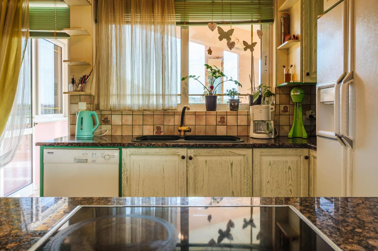 Villa Beachfront Luxury Villa-private Pool,garden Heaven Kyparissia