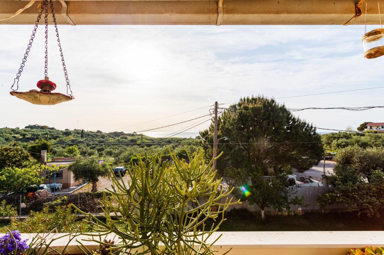 Beachfront Luxury Villa-private Pool,garden Heaven * Kyparissia